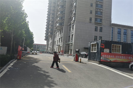 东城区民心幸福家园3室2厅1卫76万118m2豪华装修出售